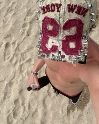 Ambrose photo 3, european, average, brunette, 178 cm, 61 kg, Hong Kong