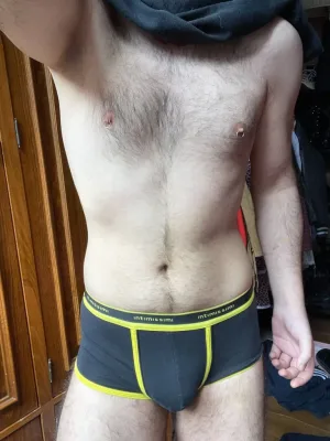 Rex photo 1, european, athletic, black hair, 183 cm, 83 kg, Hong Kong
