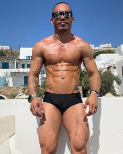 Vidal photo 15, latino, athletic, black hair, 175 cm, 74 kg, Hong Kong