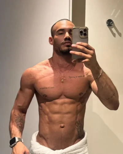 Vidal photo 36, latino, athletic, black hair, 175 cm, 74 kg, Hong Kong
