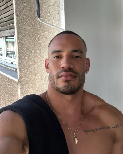 Vidal photo 50, latino, athletic, black hair, 175 cm, 74 kg, Hong Kong