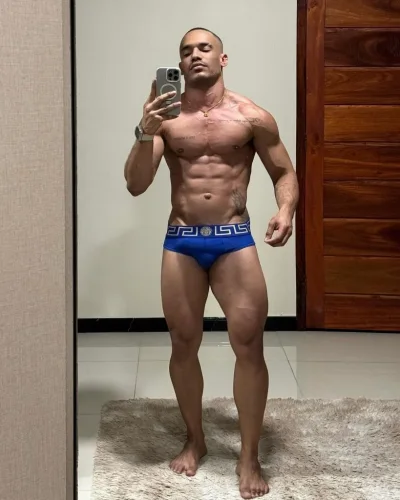Vidal photo 7, latino, athletic, black hair, 175 cm, 74 kg, Hong Kong
