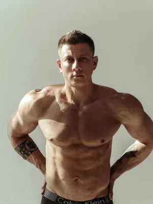 Alessandro photo 1, slavic, curvy, brunette, 188 cm, 98 kg, Hong Kong