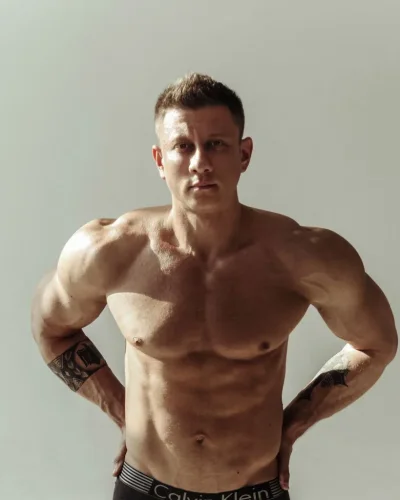 Alessandro photo 1, slavic, curvy, brunette, 188 cm, 98 kg, Hong Kong