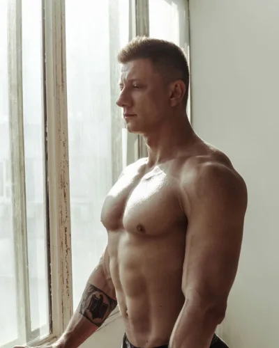 Alessandro photo 8, slavic, curvy, brunette, 188 cm, 98 kg, Hong Kong