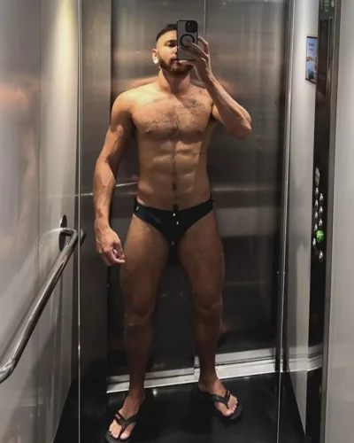 Vynicius photo 1, latino, curvy, brunette, 180 cm, 81 kg, Hong Kong