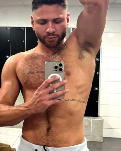 Vynicius photo 13, latino, curvy, brunette, 180 cm, 81 kg, Hong Kong