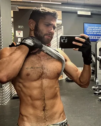 Vynicius photo 2, latino, curvy, brunette, 180 cm, 81 kg, Hong Kong