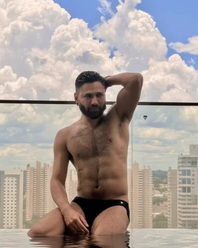 Vynicius photo 32, latino, curvy, brunette, 180 cm, 81 kg, Hong Kong