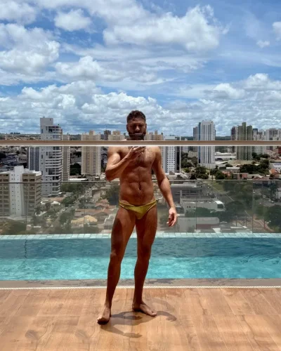 Vynicius photo 33, latino, curvy, brunette, 180 cm, 81 kg, Hong Kong