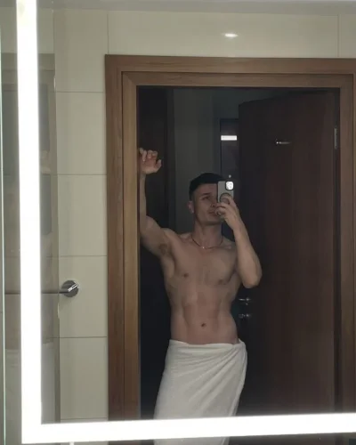 Zayn photo 1, european, athletic, black hair, 175 cm, 70 kg, Hong Kong