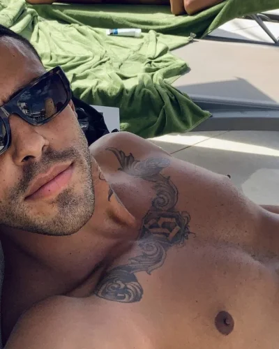 Roberto photo 5, latino, curvy, black hair, 183 cm, 93 kg, Hong Kong