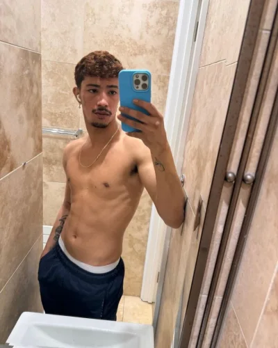 Benicio photo 4, latino, average, brunette, 175 cm, 65 kg, Hong Kong