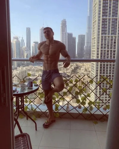 Bruno photo 1, latino, athletic, brunette, 178 cm, 79 kg, Hong Kong