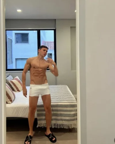 Bruno photo 9, latino, athletic, brunette, 178 cm, 79 kg, Hong Kong