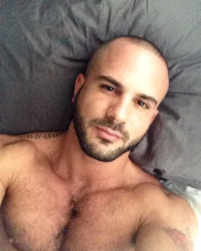 Yarin photo 1, european, athletic, blonde hair, 180 cm, 79 kg, Hong Kong