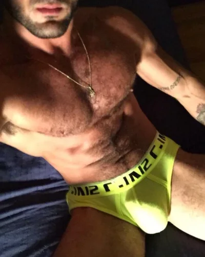 Yarin photo 2, european, athletic, blonde hair, 180 cm, 79 kg, Hong Kong
