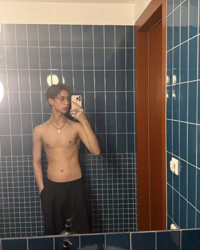Votchel photo 2, mixed, slim, black hair, 185 cm, 63 kg, Hong Kong