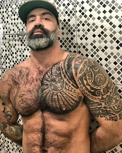 Theodoros photo 3, european, curvy, brunette, 180 cm, 90 kg, Hong Kong