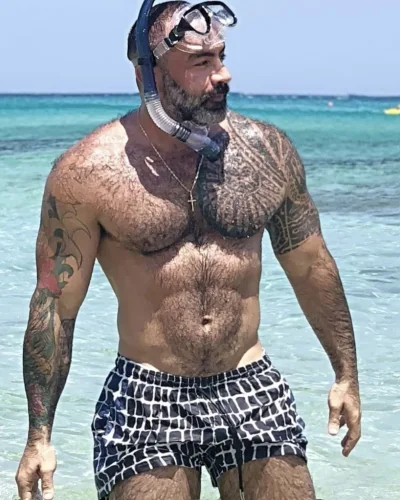 Theodoros photo 5, european, curvy, brunette, 180 cm, 90 kg, Hong Kong