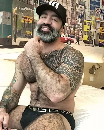 Theodoros photo 7, european, curvy, brunette, 180 cm, 90 kg, Hong Kong