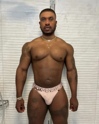 Andres photo 10, ebony / black, curvy, black hair, 188 cm, 120 kg, Hong Kong