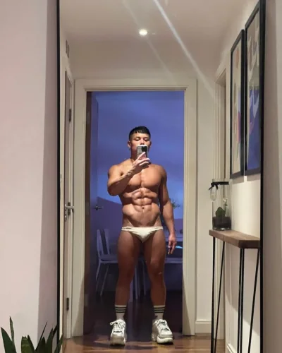 Axl photo 1, mixed, athletic, black hair, 170 cm, 72 kg, Hong Kong