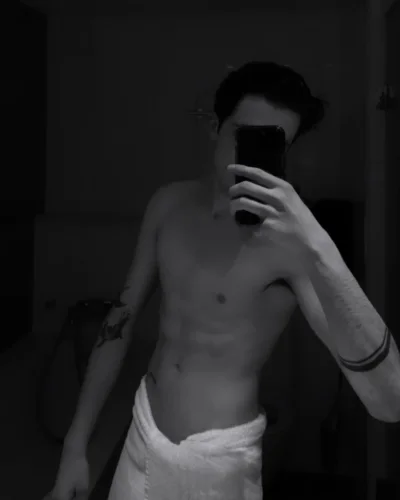 Noel photo 10, slavic, slim, brunette, 183 cm, 63 kg, Hong Kong