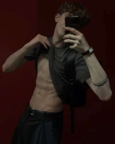 Noel photo 26, slavic, slim, brunette, 183 cm, 63 kg, Hong Kong