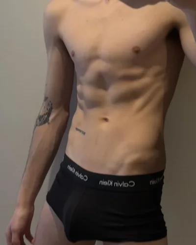 Noel photo 7, slavic, slim, brunette, 183 cm, 63 kg, Hong Kong