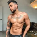 Yan photo 3, latino, athletic, black hair, 180 cm, 77 kg, Hong Kong