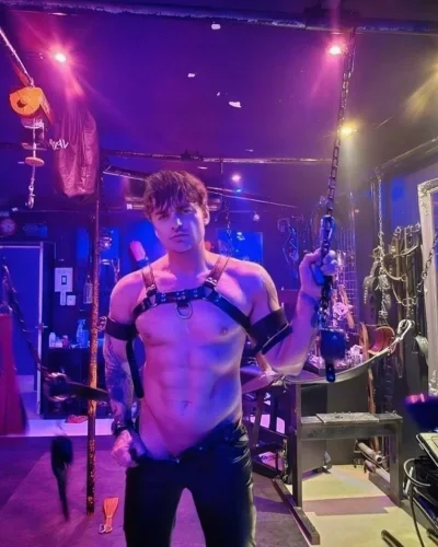 Vince photo 8, latino, athletic, brunette, 185 cm, 83 kg, Hong Kong