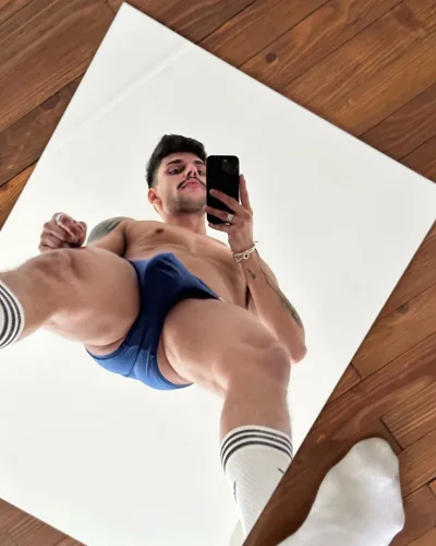 Zejdan photo 2, latino, athletic, black hair, 183 cm, 77 kg, Hong Kong