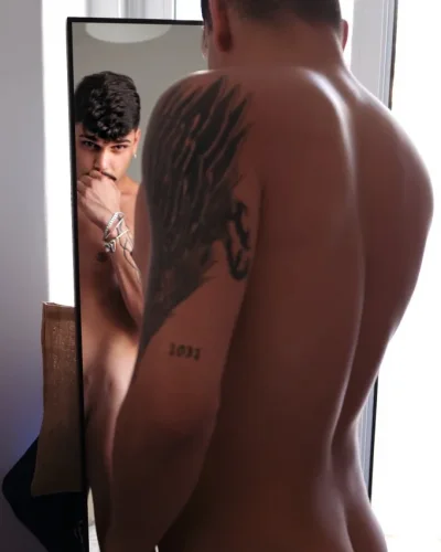 Zejdan photo 8, latino, athletic, black hair, 183 cm, 77 kg, Hong Kong