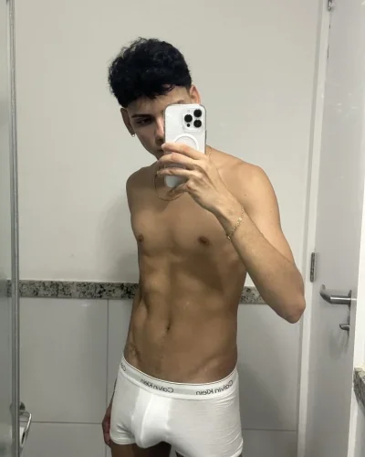 Dotson photo 6, latino, slim, black hair, 175 cm, 58 kg, Hong Kong