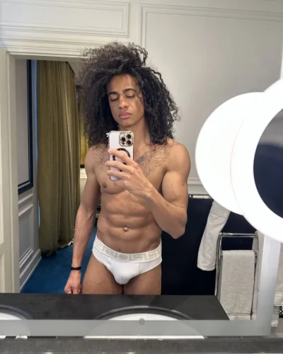 Pietro photo 12, latino, athletic, brunette, 185 cm, 81 kg, Hong Kong