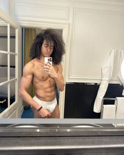 Pietro photo 6, latino, athletic, brunette, 185 cm, 81 kg, Hong Kong
