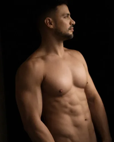 Thiago photo 2, latino, curvy, black hair, 180 cm, 81 kg, Hong Kong
