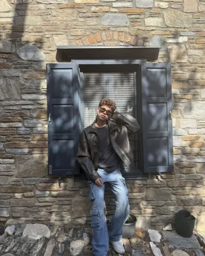 Barry photo 11, latino, slim, brunette, 170 cm, 52 kg, Hong Kong