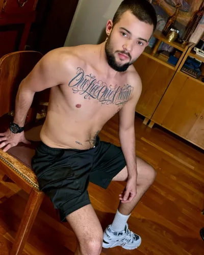 Travis photo 14, slavic, average, black hair, 168 cm, 58 kg, Hong Kong