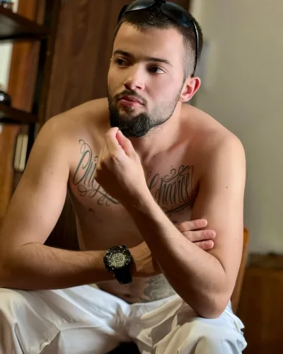 Travis photo 28, slavic, average, black hair, 168 cm, 58 kg, Hong Kong