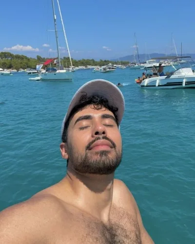 Antonio photo 23, latino, curvy, black hair, 178 cm, 81 kg, Hong Kong