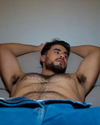 Antonio photo 4, latino, curvy, black hair, 178 cm, 81 kg, Hong Kong