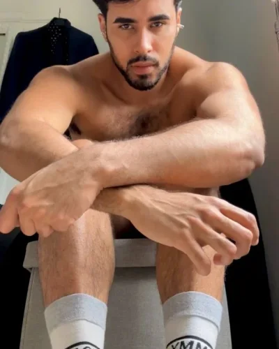 Antonio photo 8, latino, curvy, black hair, 178 cm, 81 kg, Hong Kong