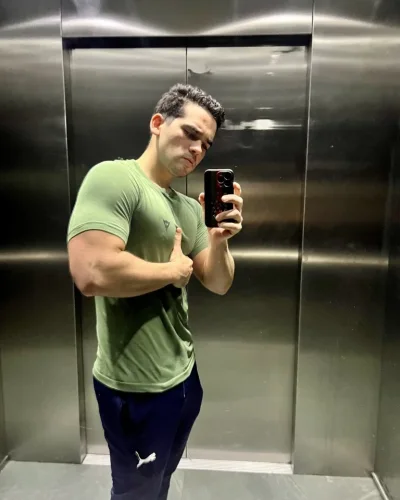 Harold photo 16, latino, curvy, black hair, 180 cm, 81 kg, Hong Kong