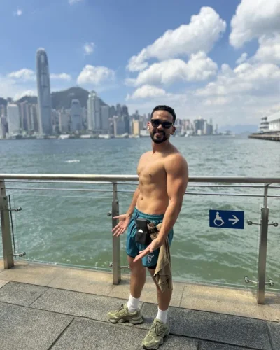 Harold photo 22, latino, curvy, black hair, 180 cm, 81 kg, Hong Kong