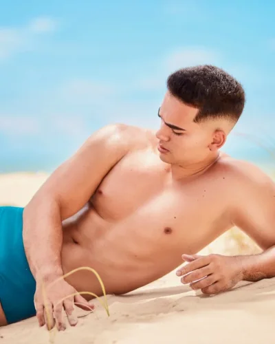 Harold photo 6, latino, curvy, black hair, 180 cm, 81 kg, Hong Kong