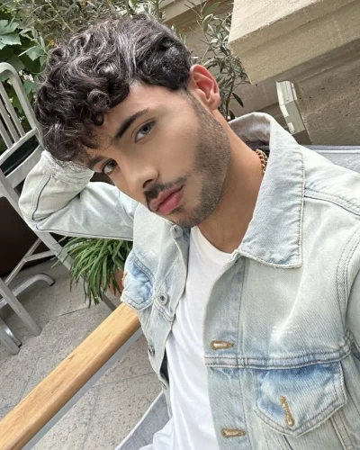 Lucas photo 34, european, slim, black hair, 178 cm, 54 kg, Hong Kong
