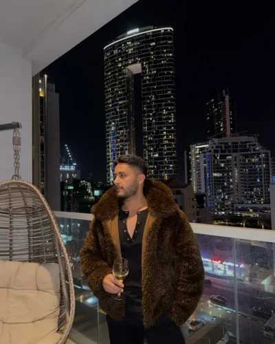 Emre photo 17, latino, curvy, black hair, 178 cm, 81 kg, Hong Kong