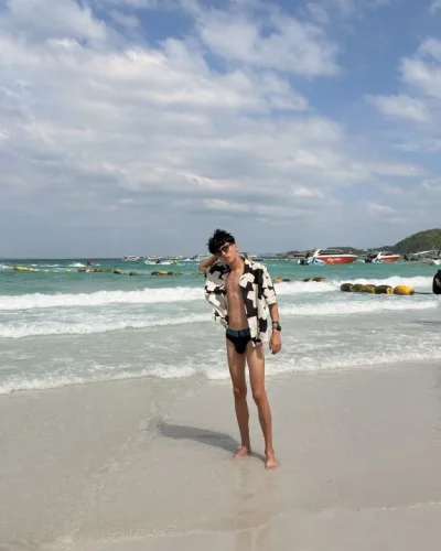 Ford photo 12, asian, average, brunette, 183 cm, 65 kg, Hong Kong